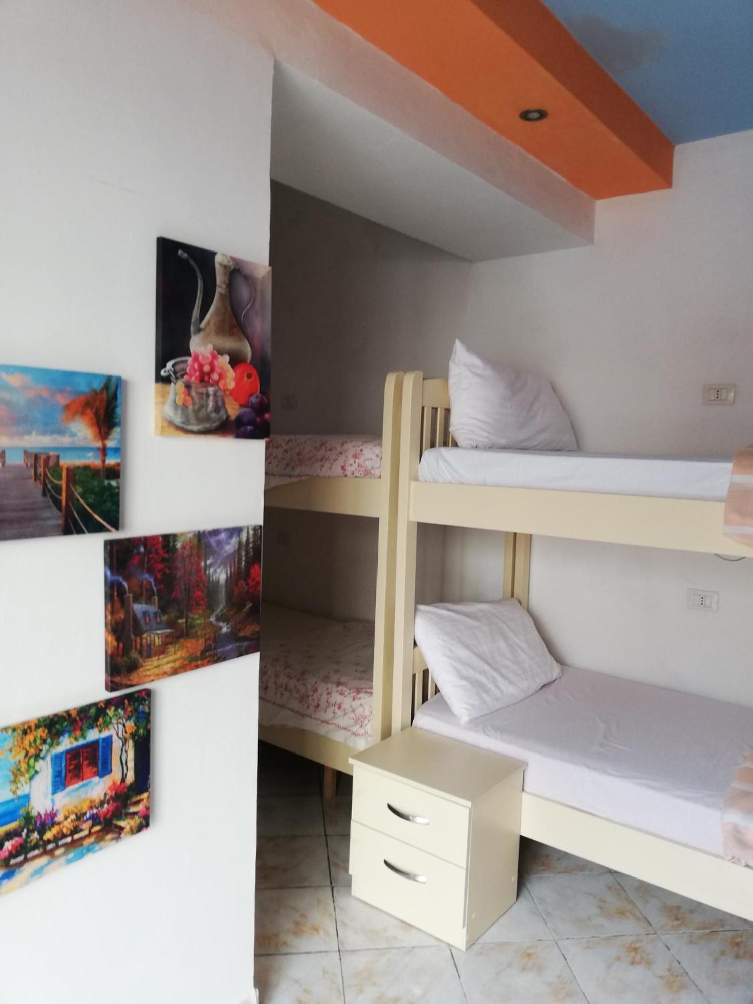Casa Mia Hostel Vlorë Стая снимка